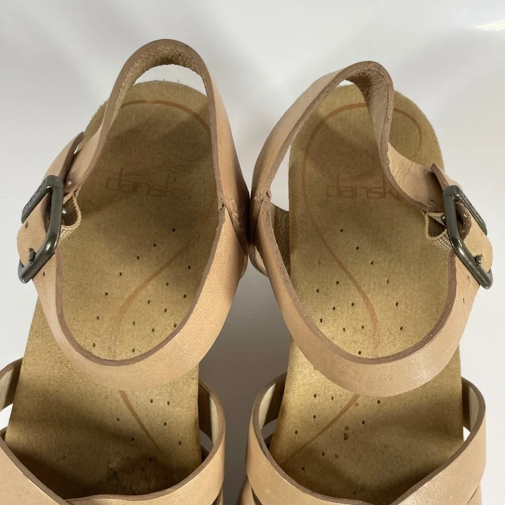 Dansko Sissy Tan Leather Strappy Clog Sandals Wood Heel Studded Women 36 5.5-6 - Picture 16 of 16